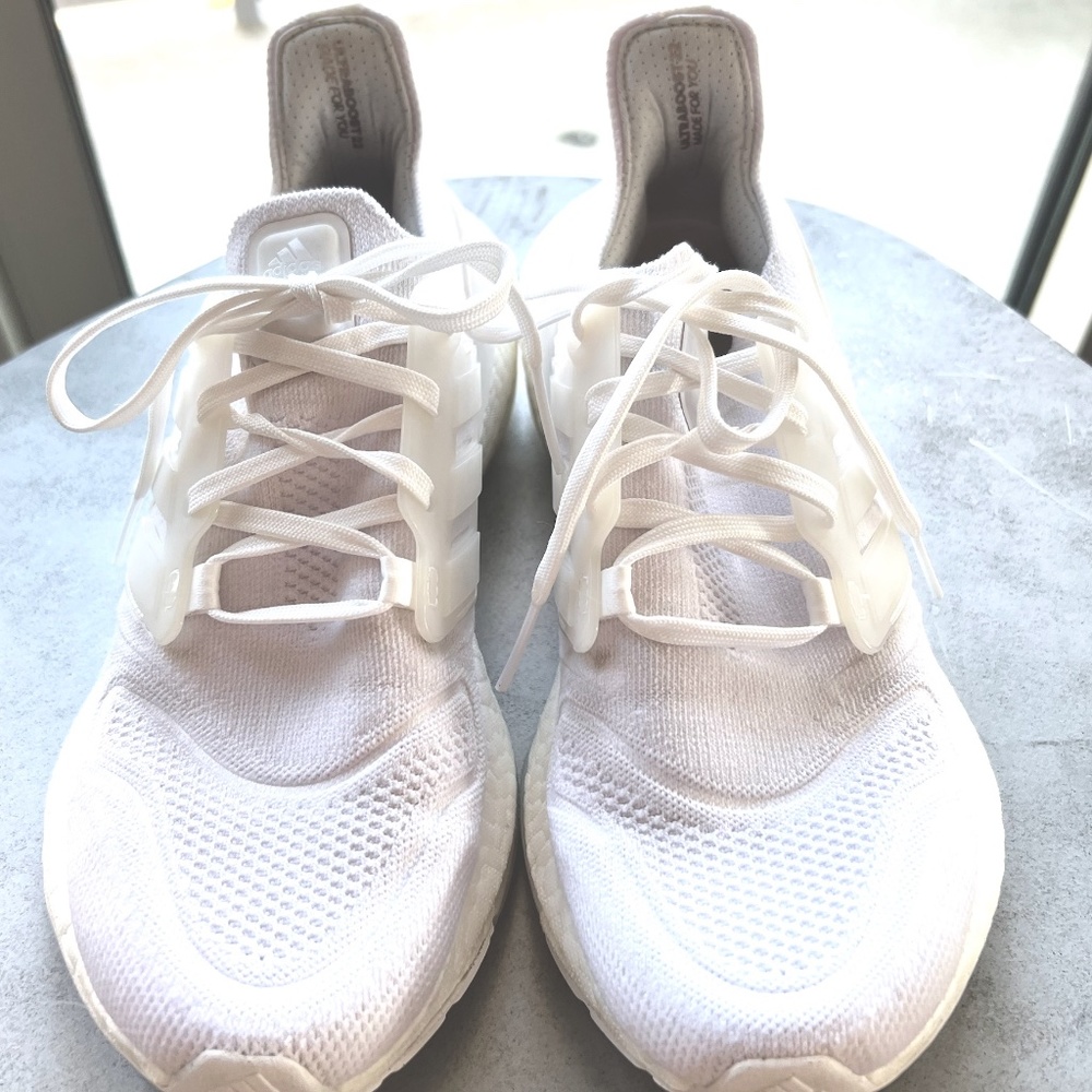 ULTRABOOST 22 SHOES